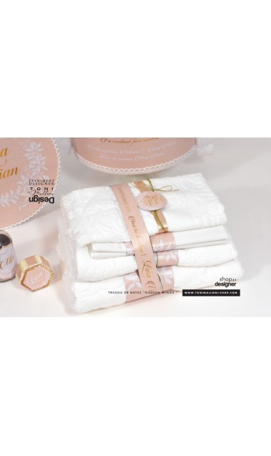 Trusou de botez gold cu ingeras pentru fetite cu broderie personalizata, Gold Wings 11